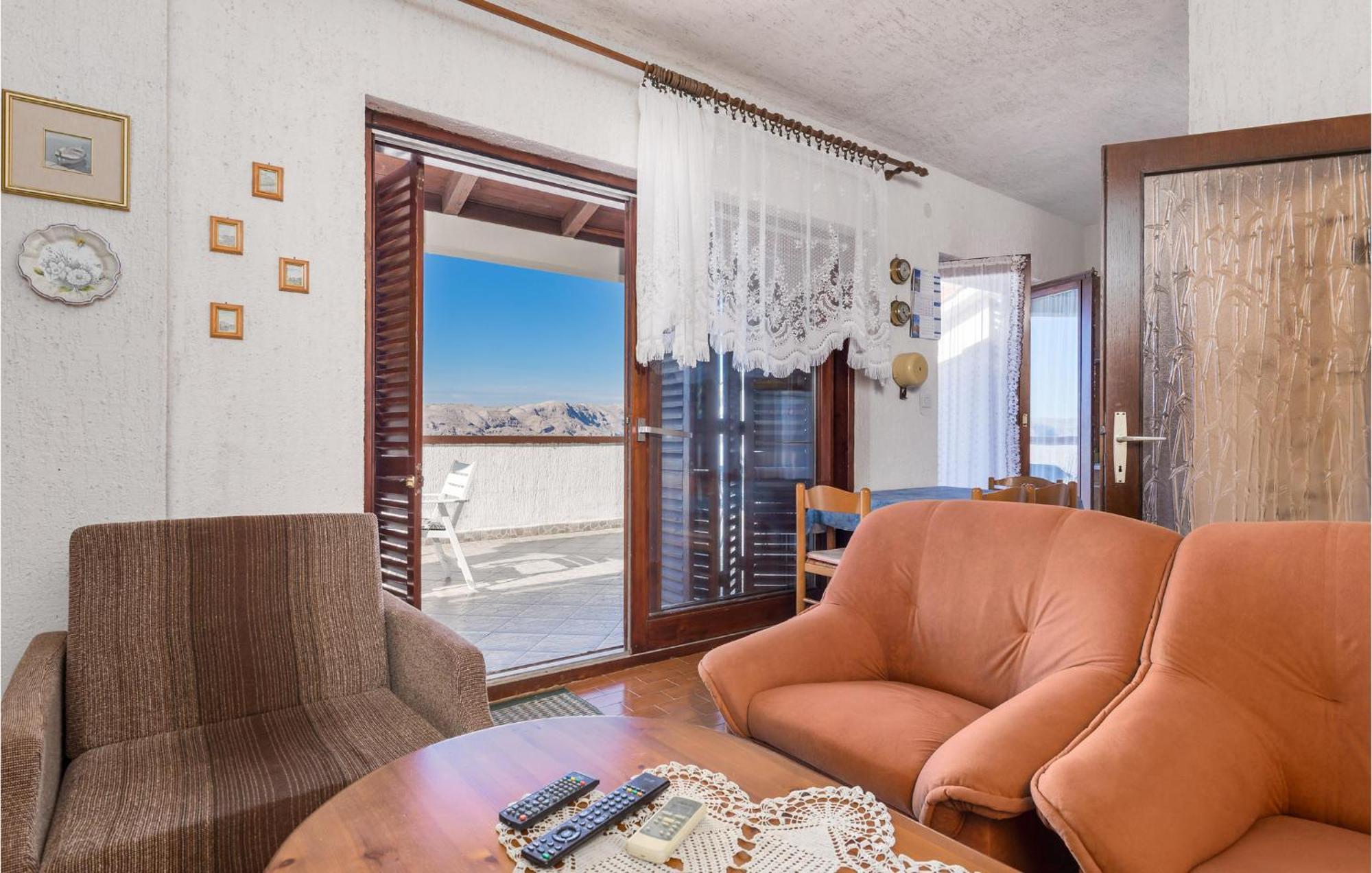 2 Bedroom Nice Apartment In ยาบลานัก ภายนอก รูปภาพ