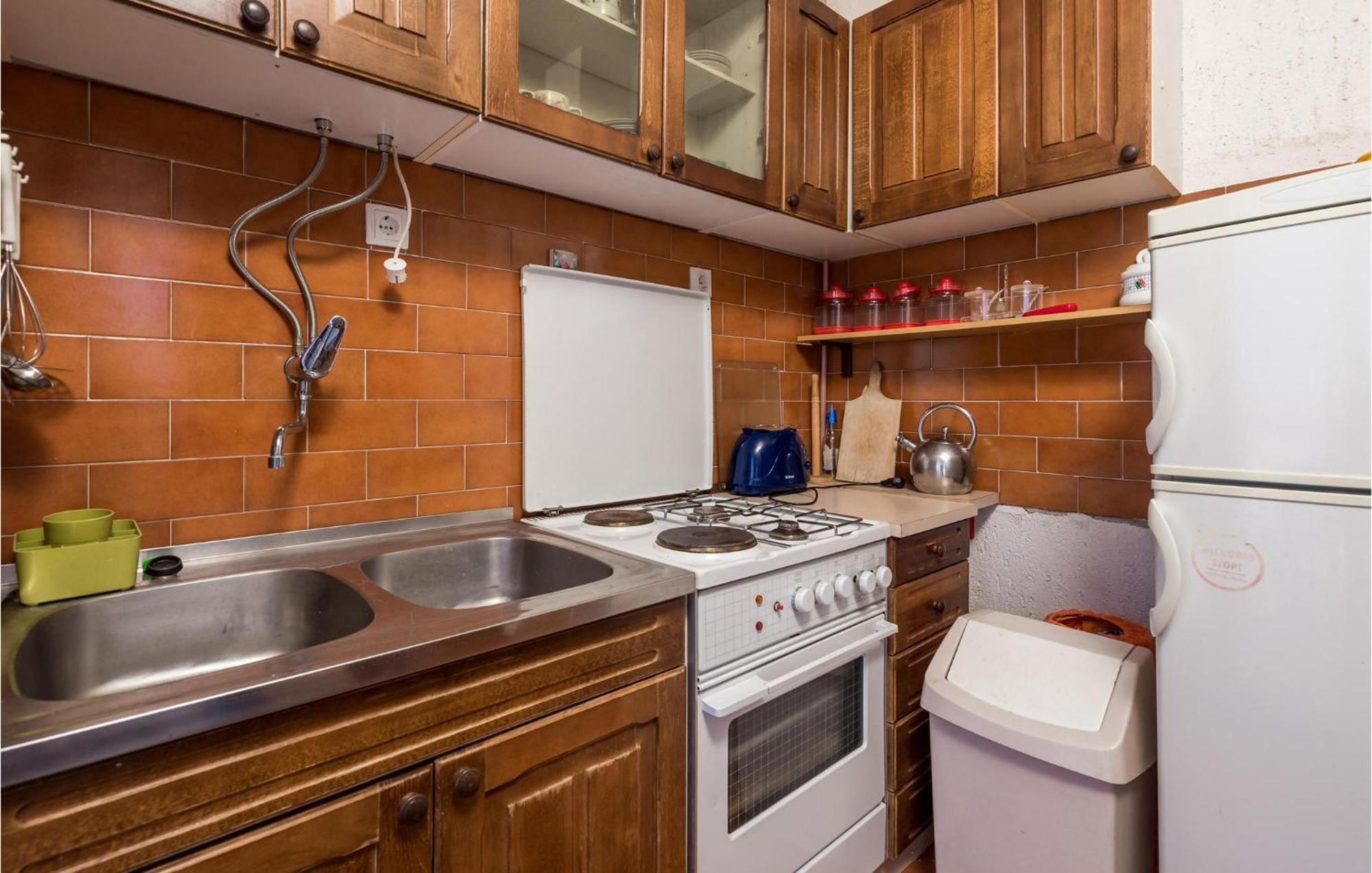 2 Bedroom Nice Apartment In ยาบลานัก ภายนอก รูปภาพ