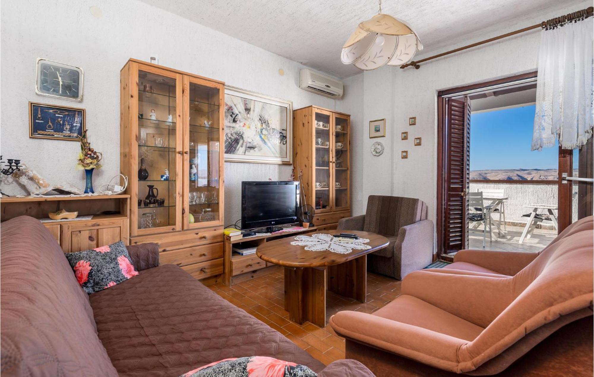 2 Bedroom Nice Apartment In ยาบลานัก ภายนอก รูปภาพ